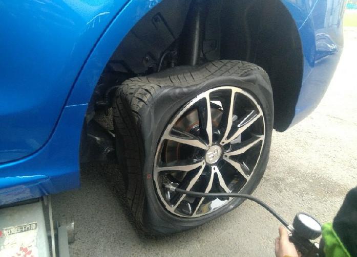 What are the benefits of replacing the gas inside car tires with nitrogen?